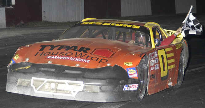 700-DSC_5939.jpg (66084 bytes)